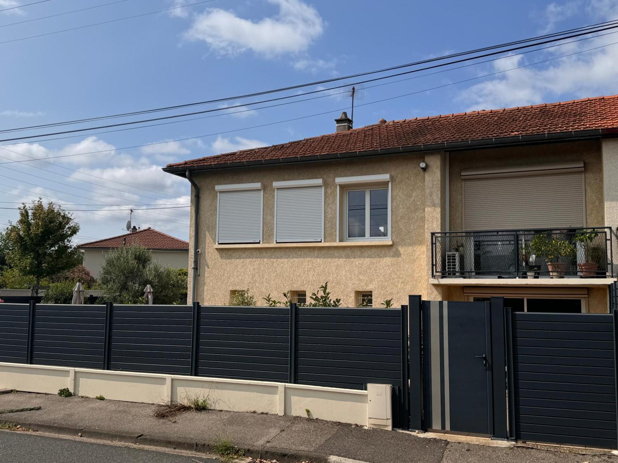 Au Calme Dans Maison En Rez De Jardin A 2,2 Kms Du Groupama Stadium Et Salle Ldlc Arena Мезье Экстерьер фото